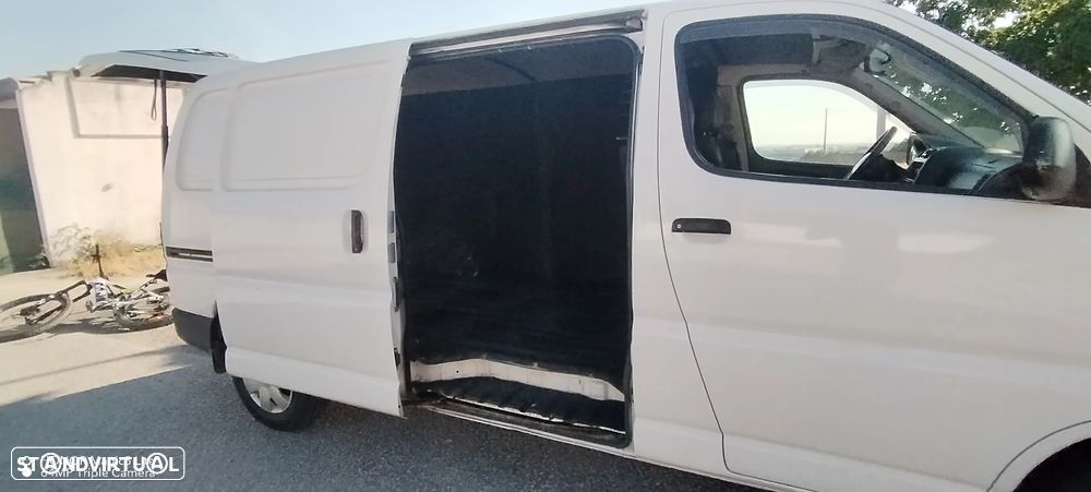 Toyota HIACE - 9