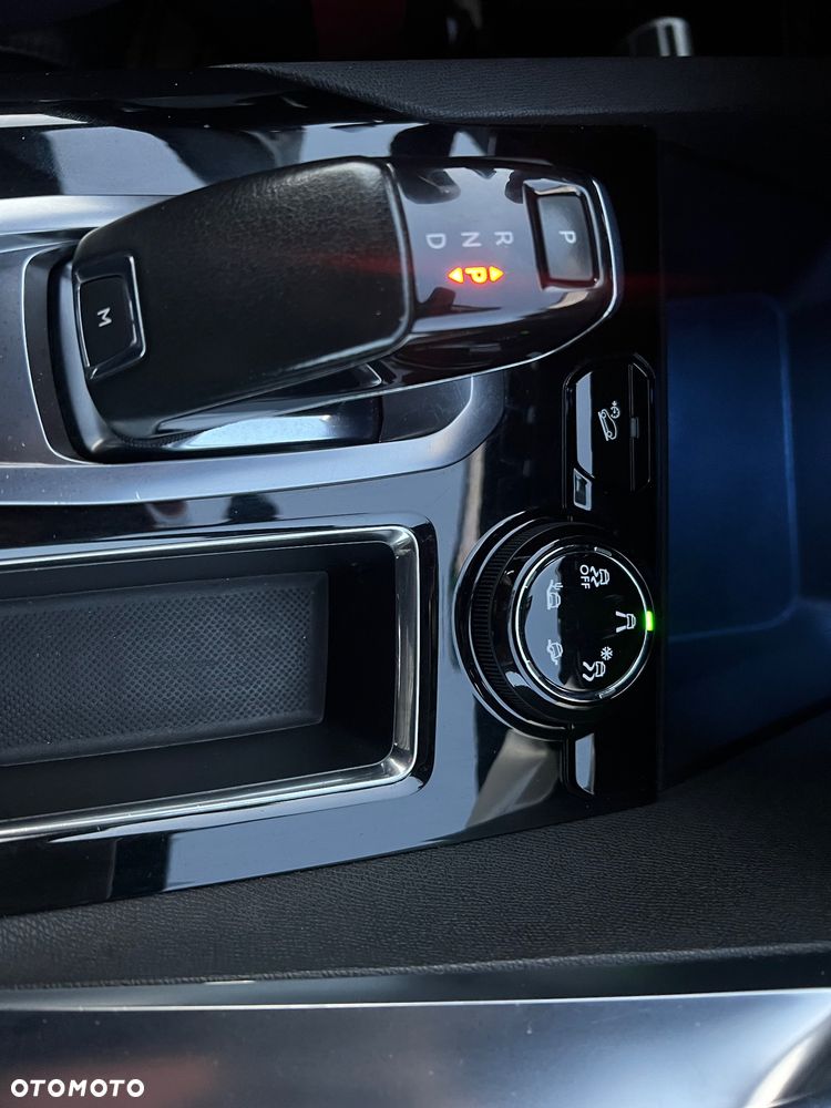 Peugeot 3008 BlueHDi 180 Stop & Start EAT6 GT - 28