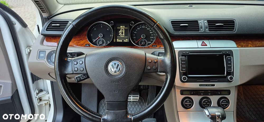 Volkswagen Passat 2.0 TDI DPF Highline DSG - 19