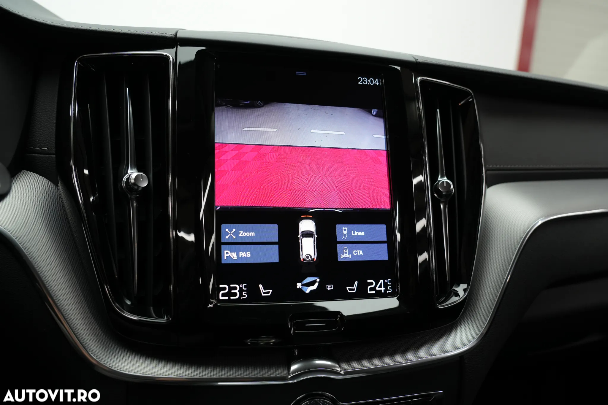 Volvo XC 60 B4 MHEV AWD Inscription - 36