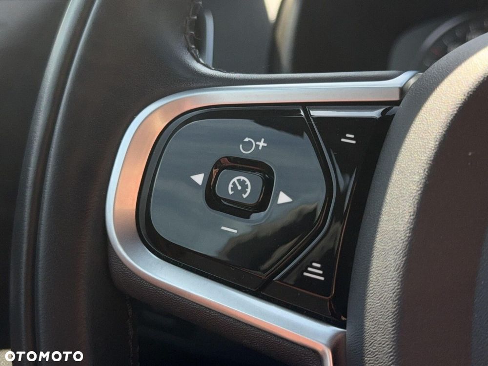 Volvo XC 90 - 18