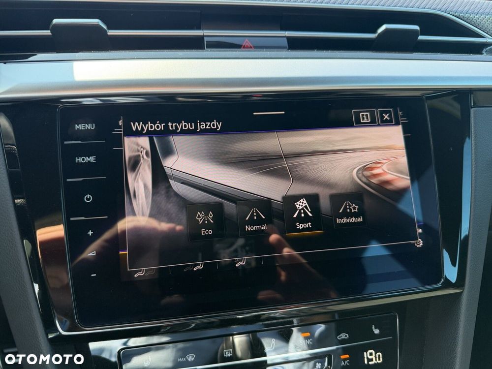Volkswagen Arteon Shooting Brake 2.0 TDI 4Motion R-Line DSG - 32