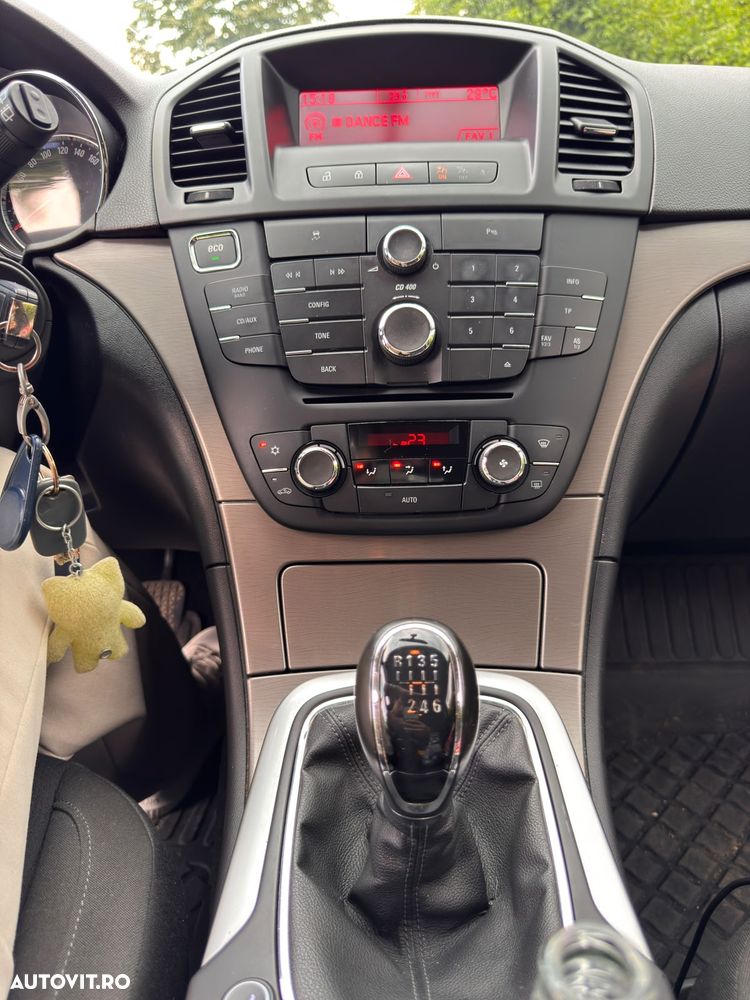 Opel Insignia 2.0 CDTi ECOTEC - 12