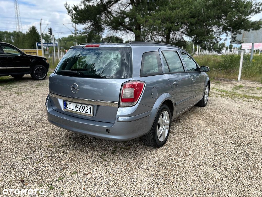 Opel Astra 1.6 Edition 111 Jahre - 10
