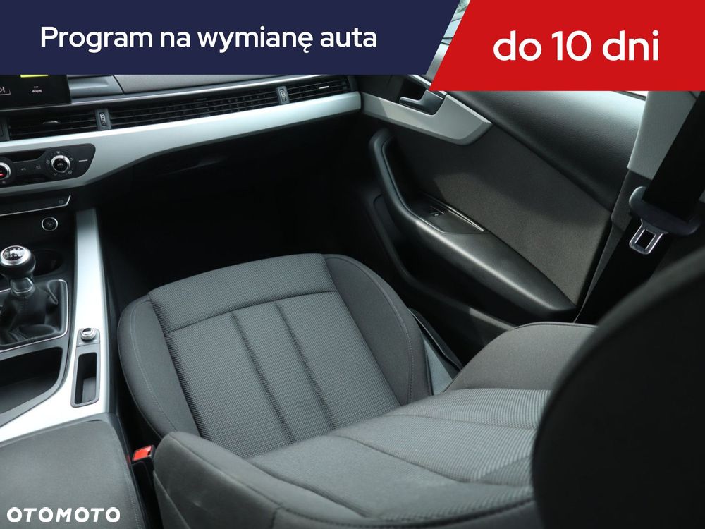 Audi A4 Limousine - 10