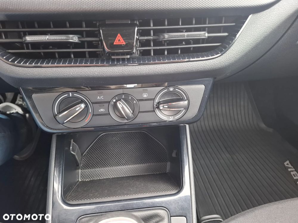 Skoda Fabia 1.0 Active - 24