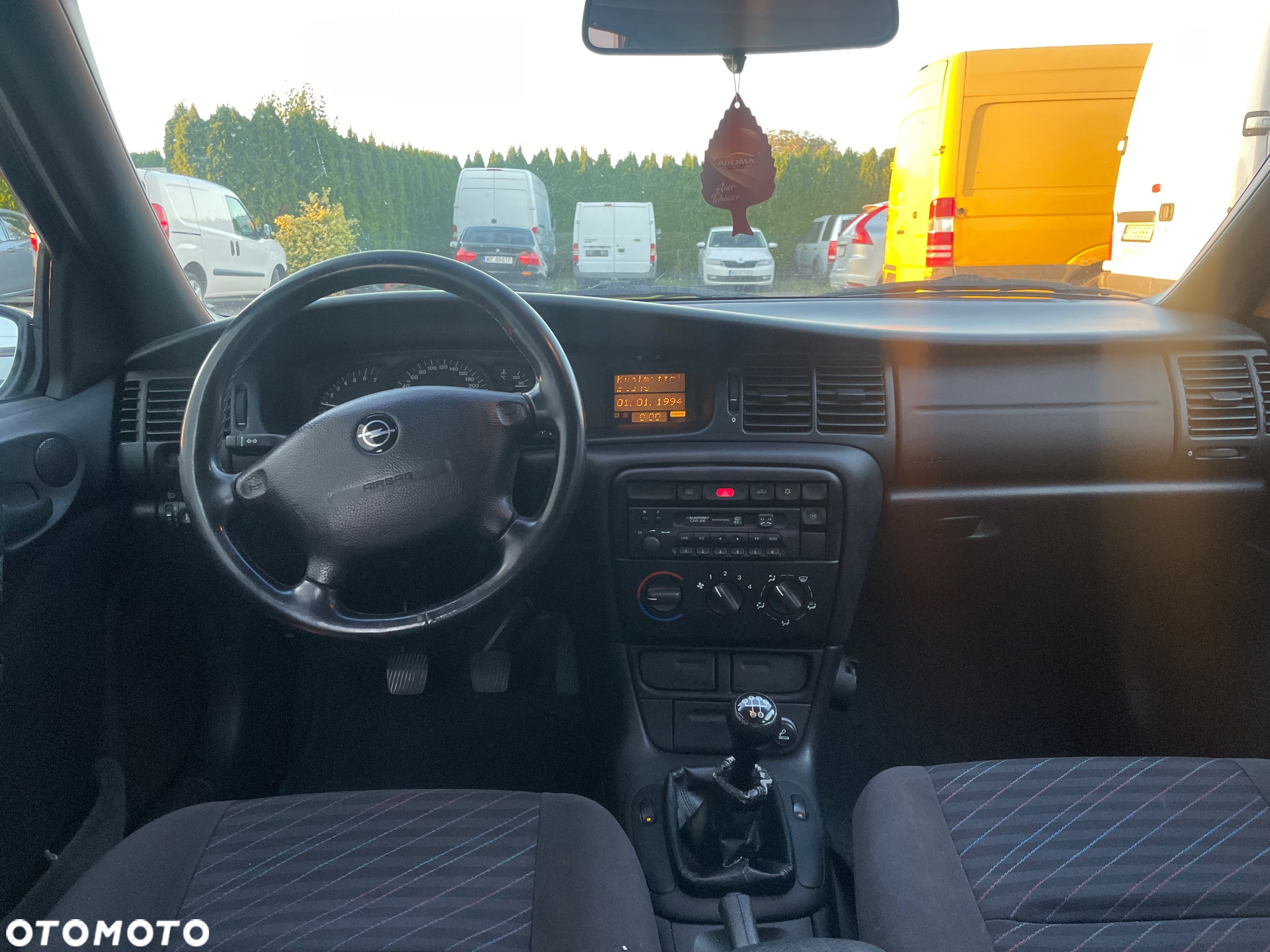 Opel Vectra 2.0-16 CDX - 9