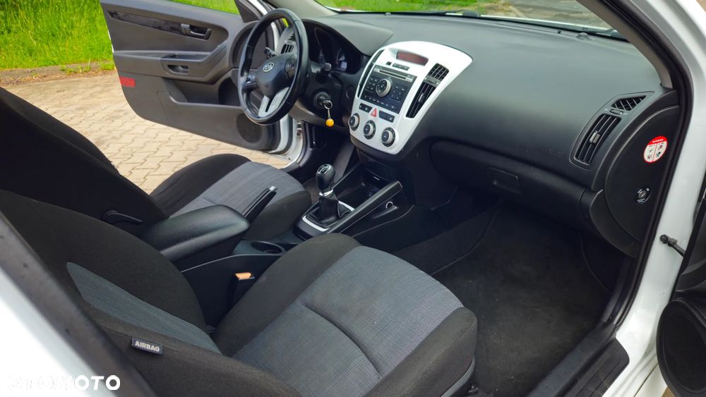 Kia Ceed 1.6 Optimum - 19
