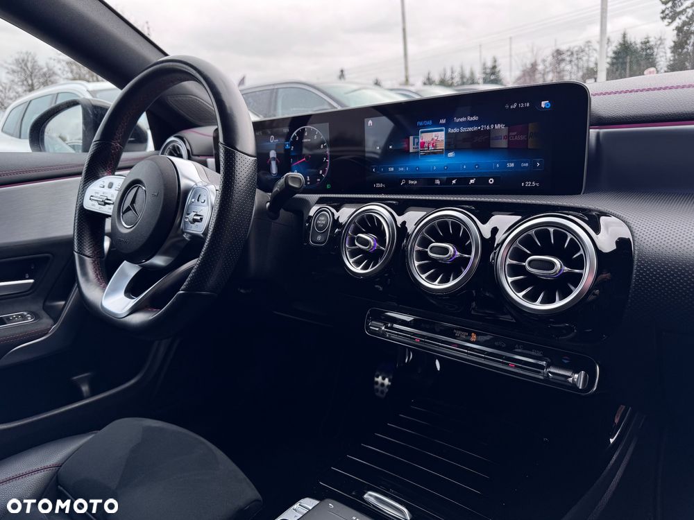 Mercedes-Benz CLA 220 AMG Line 7G-DCT - 30