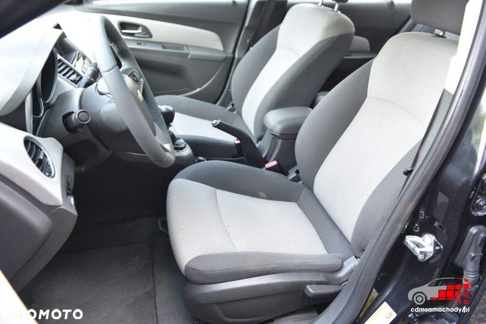 Chevrolet Cruze - 17