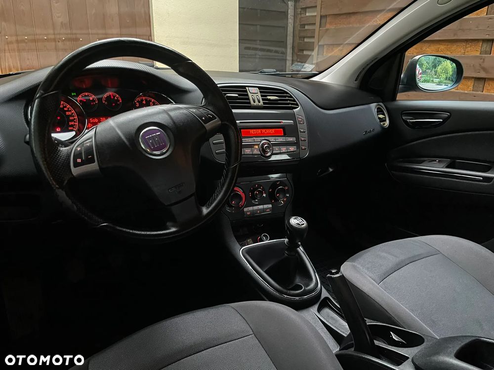 Fiat Bravo 1.4 T-Jet 16V Dynamic - 27