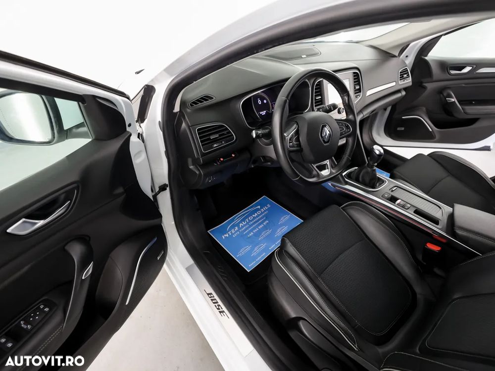 Renault Megane TCe 115 GPF LIMITED - 14
