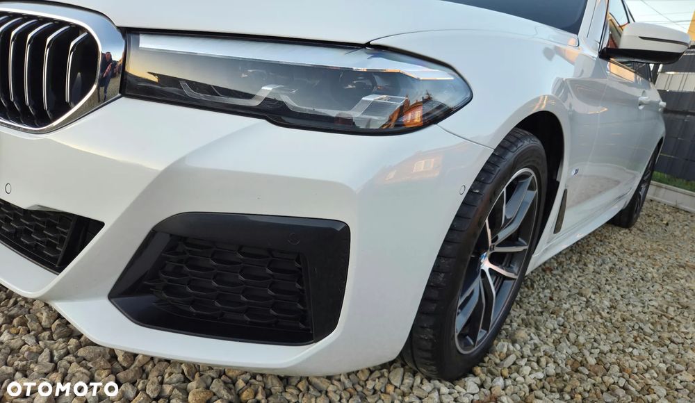 BMW Seria 5 520d Touring M Sport Edition - 33