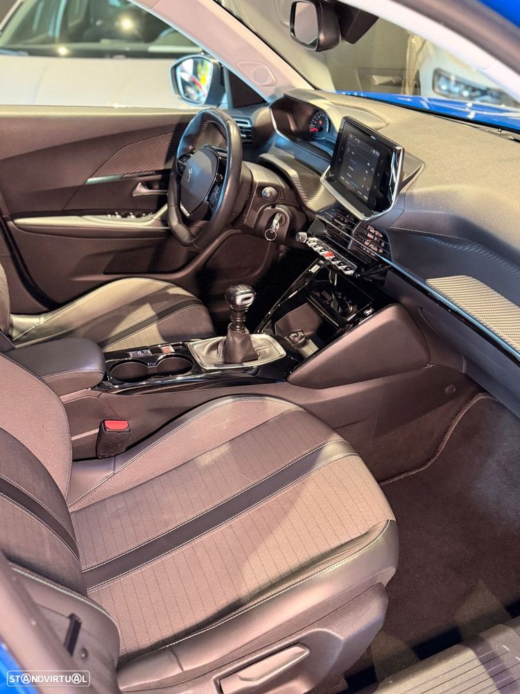 Peugeot 2008 1.2 PureTech Allure Pack - 34