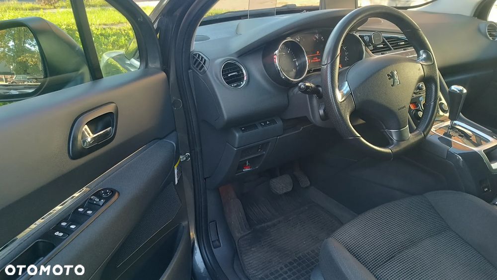 Peugeot 5008 2.0 HDi Business Line 7os - 23