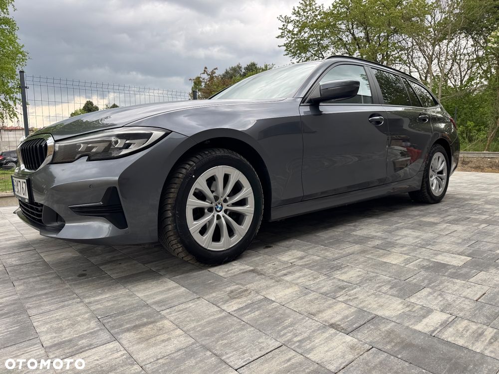 BMW Seria 3 318d Business Edition - 2