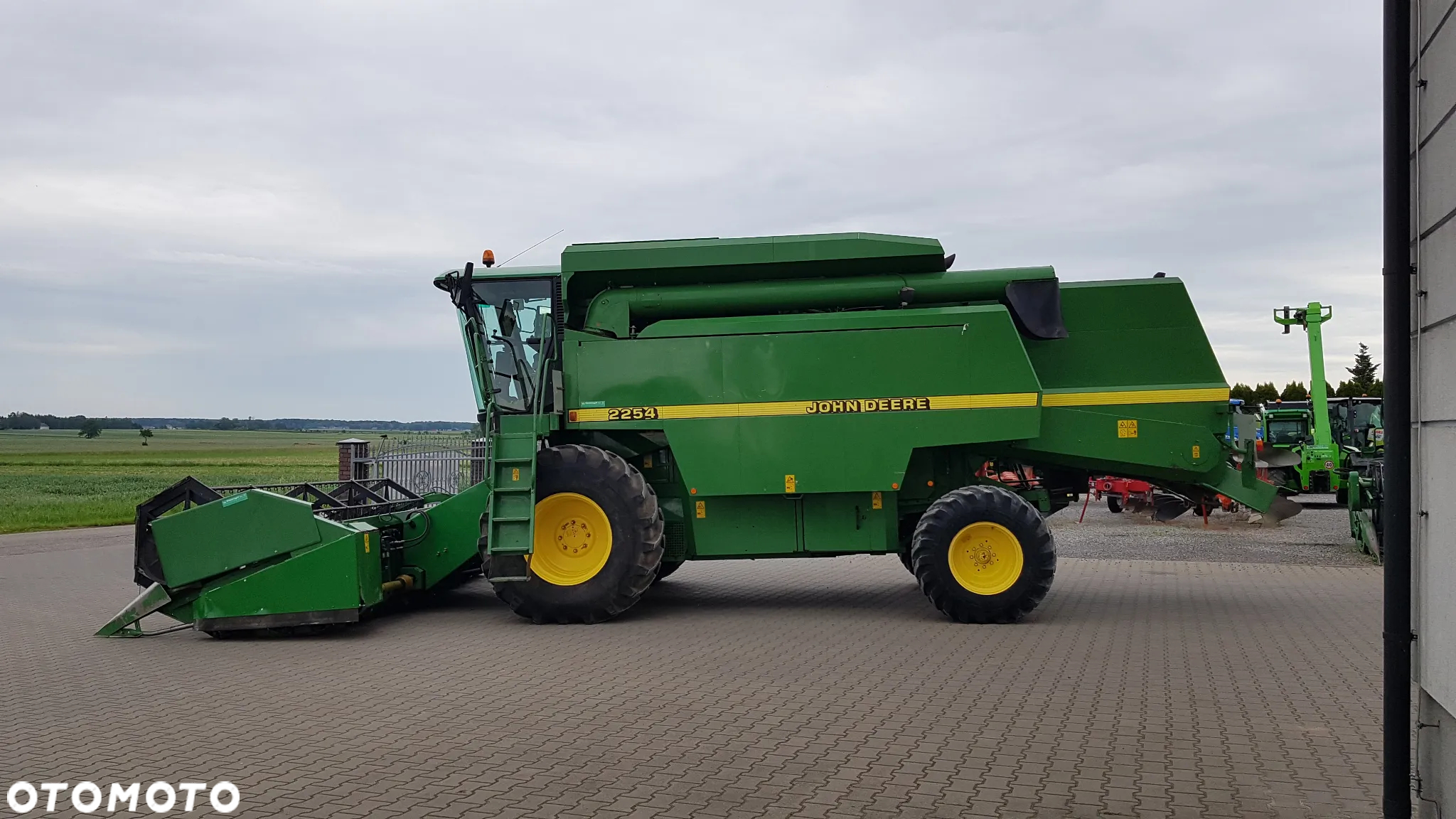 John Deere 2254 - 35