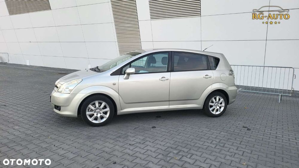 Toyota Corolla Verso - 7