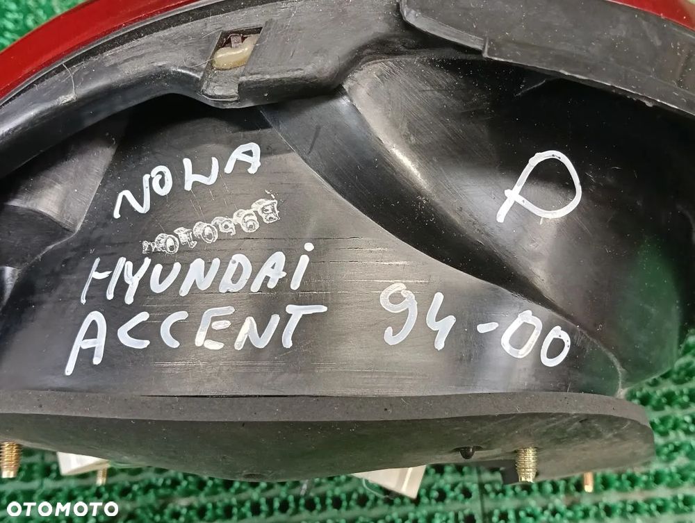 HYUNDAI ACCENT 94-00r Lampa Tył Prawy - 5