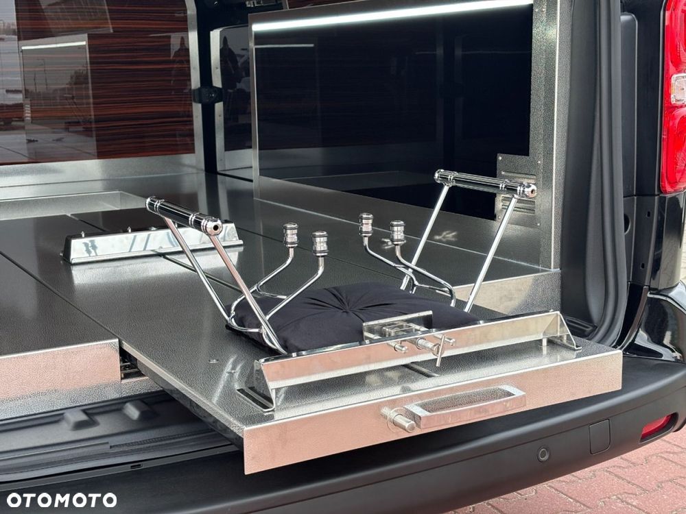 Peugeot EXPERT - 8
