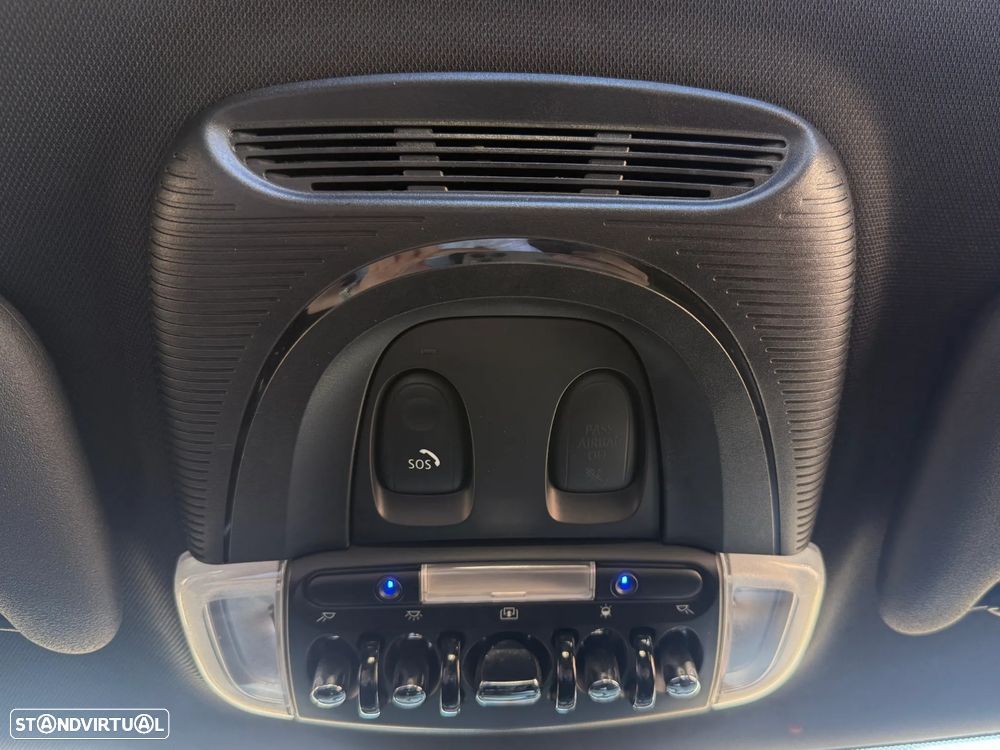 MINI 5 Portas Cooper SD Aut. - 18