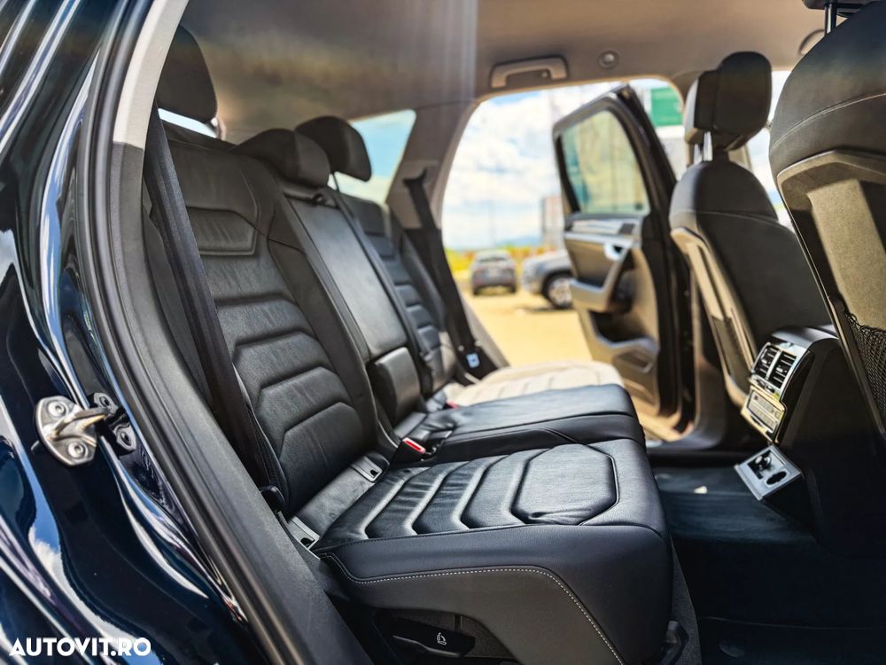 Volkswagen Touareg V6 TDI Elegance - 23