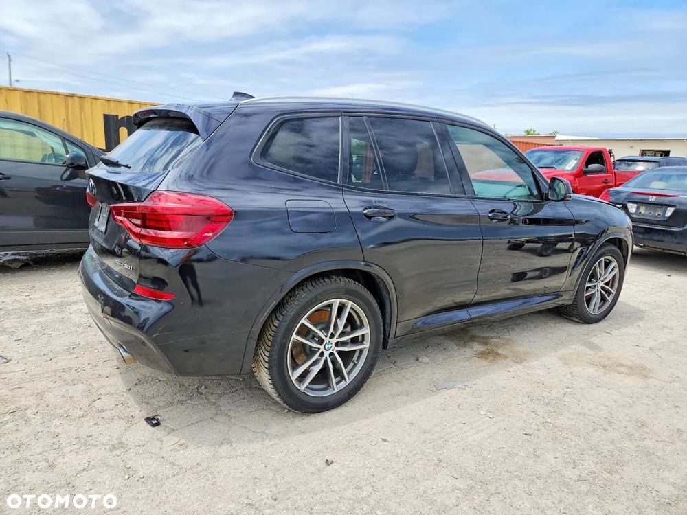 BMW X3 xDrive30i M Sport - 4