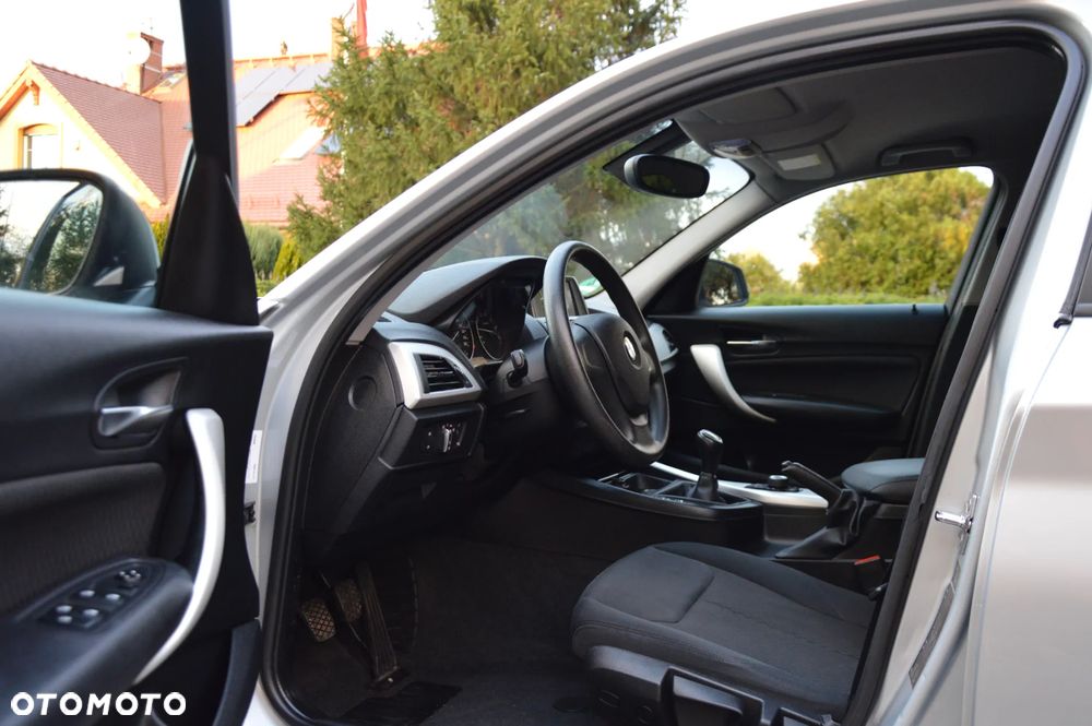 BMW Seria 1 116i Sport Line - 7