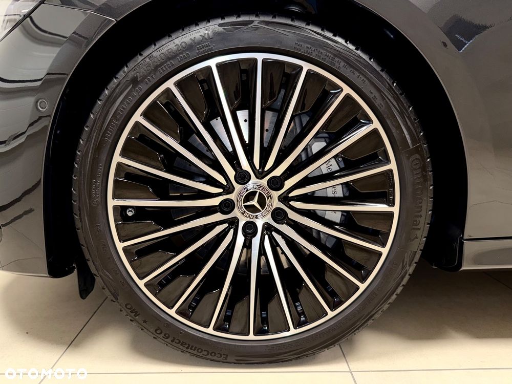 Mercedes-Benz Klasa E 220 d mHEV 4-Matic AMG 9G-Tronic - 38