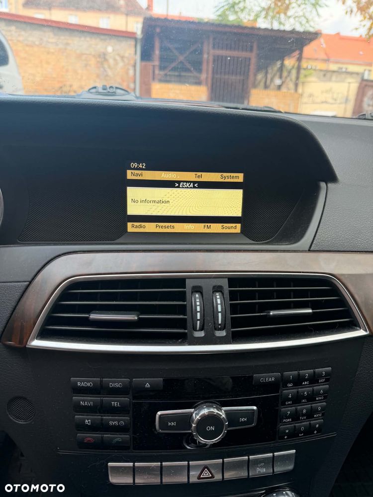 Mercedes-Benz Klasa C 250 CDI BlueEff Avantgarde 4-Matic - 10