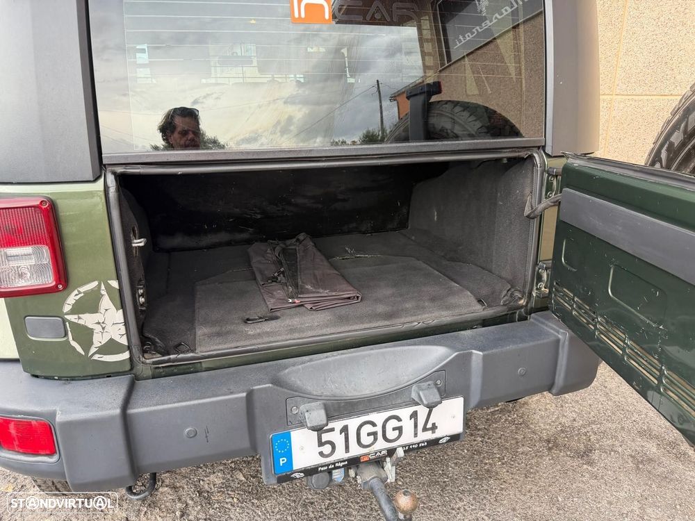 Jeep Wrangler Unlimited 2.8 CRD ATX Sahara Limited - 12