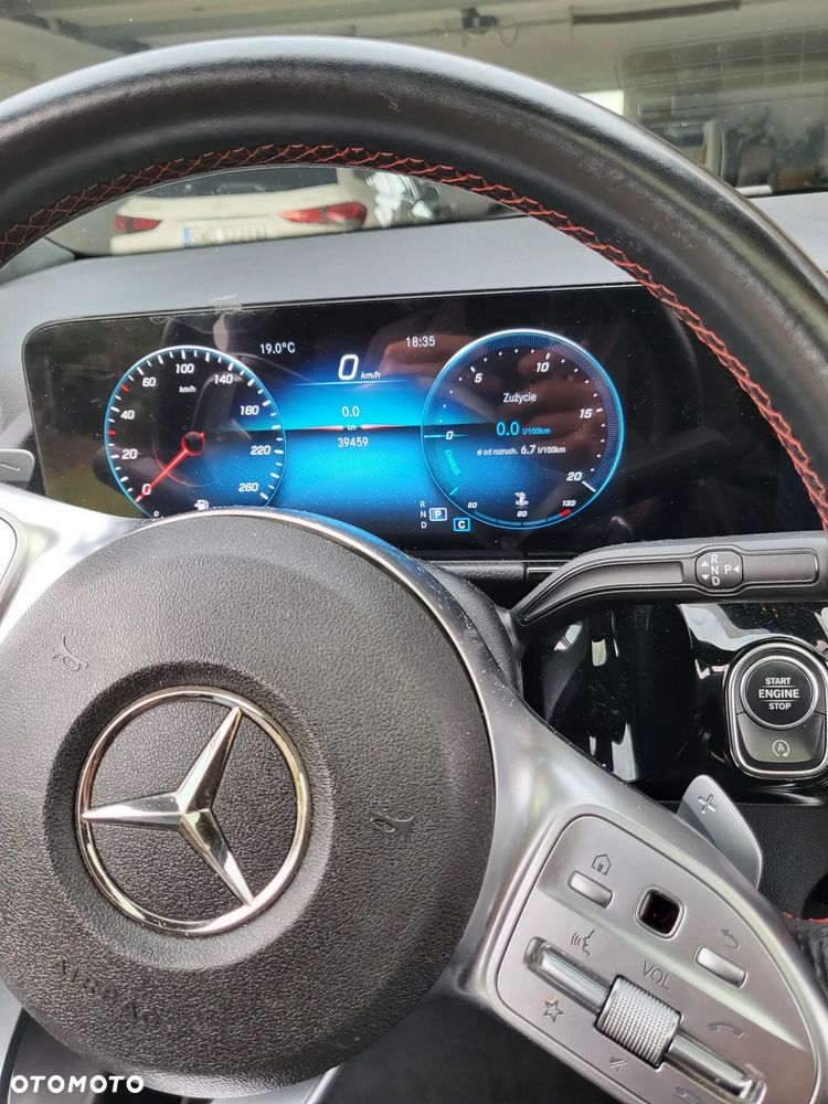 Mercedes-Benz GLA 220 d 4Matic 8G-DCT AMG Line - 5