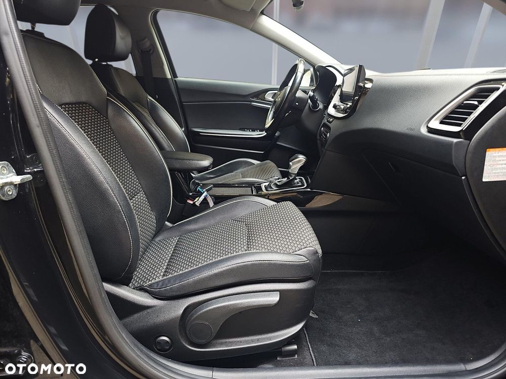 Kia Ceed 1.6 GDI PHEV Business Line DCT - 11