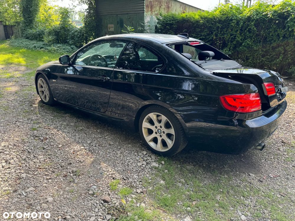 BMW Seria 3 335i M Sport Edition - 3