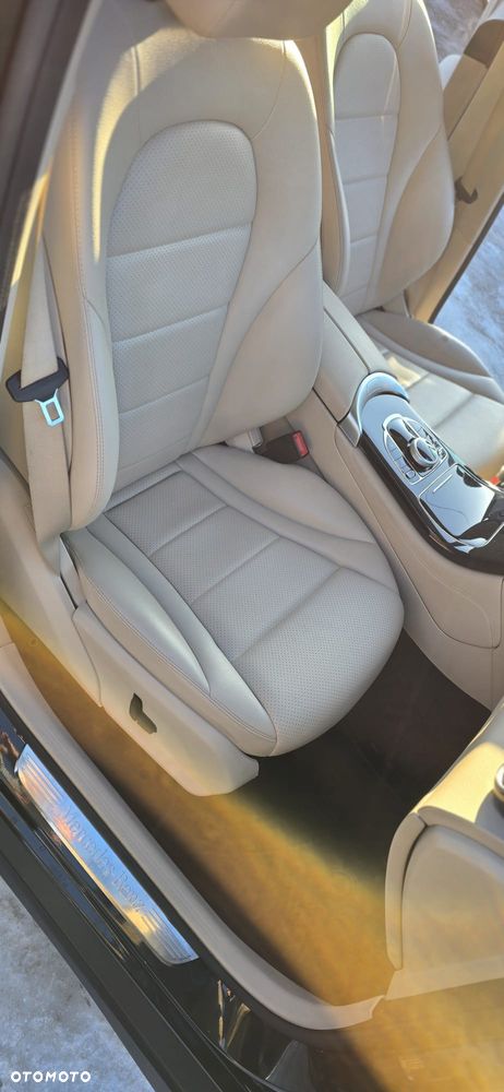 Mercedes-Benz GLC - 18