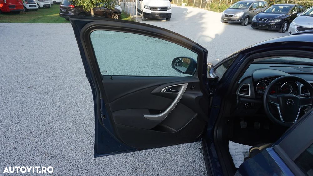 Opel Astra 2.0 CDTI DPF Innovation - 5
