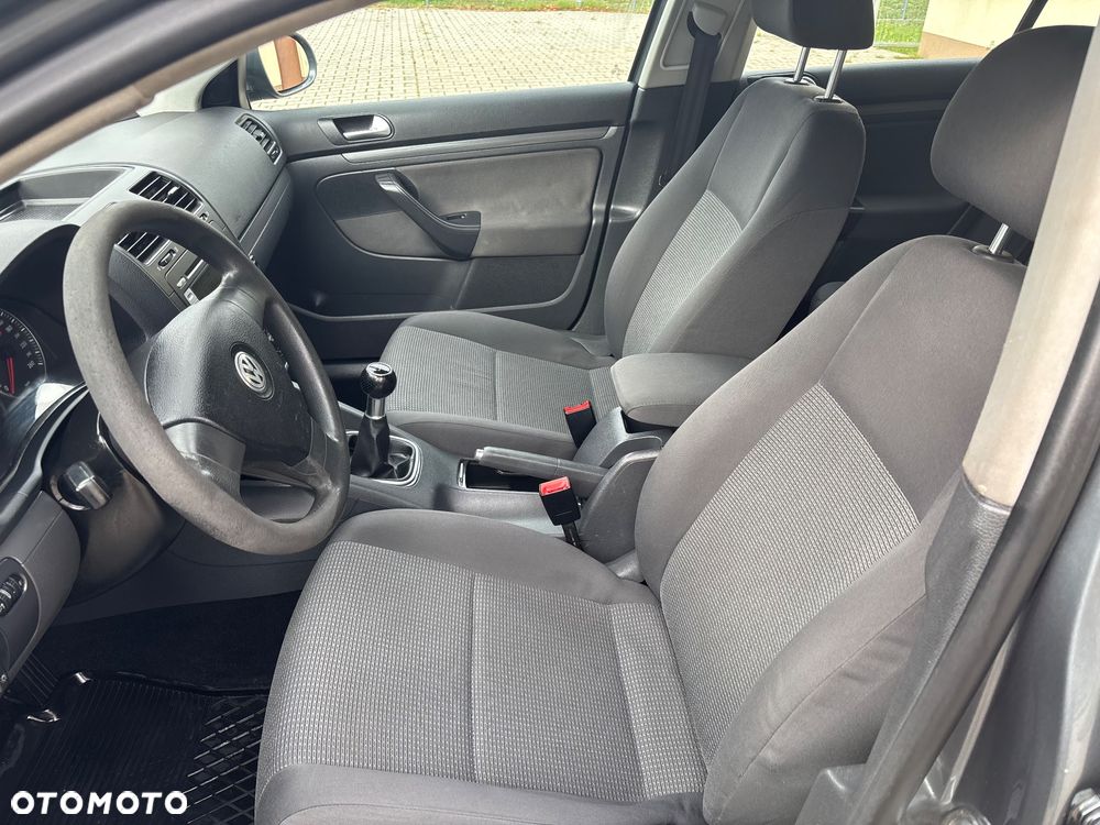 Volkswagen Golf - 9