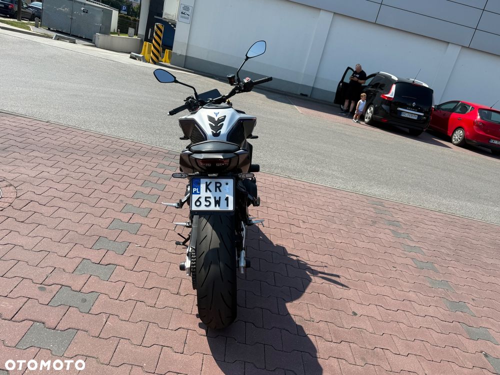 Yamaha MT - 4
