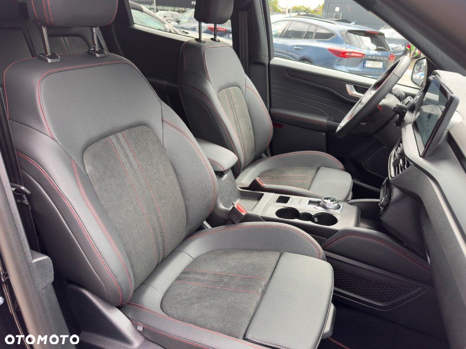 Ford Kuga - 26