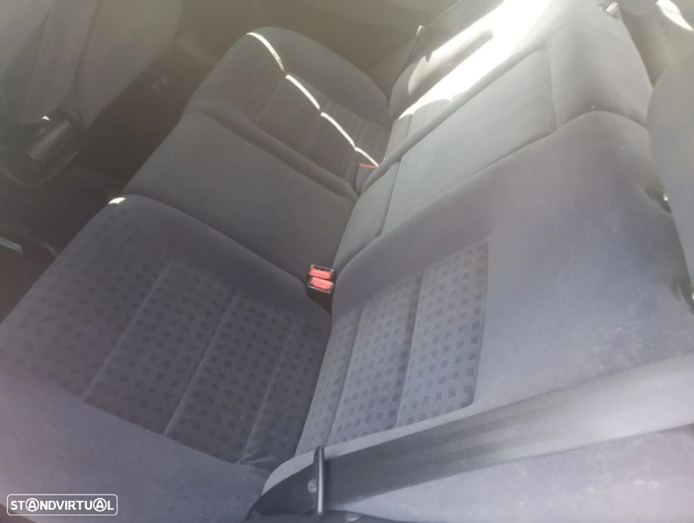 VW Golf 1.4i Confortline JE - 8