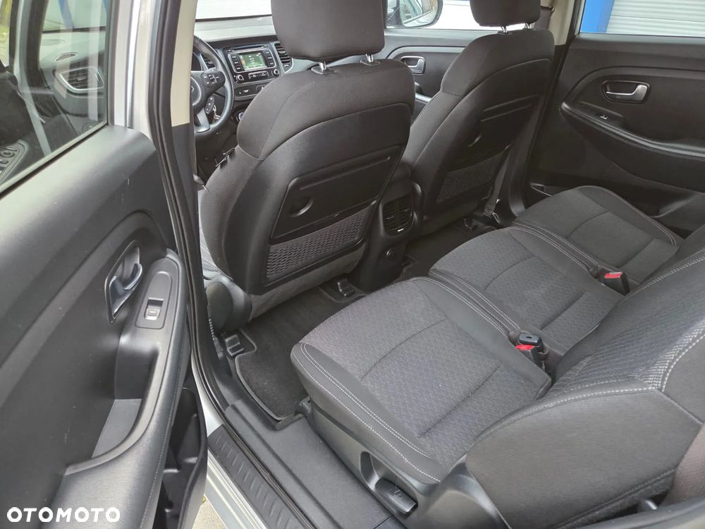 Kia Carens 1.6 GDI Dream Team Edition - 20