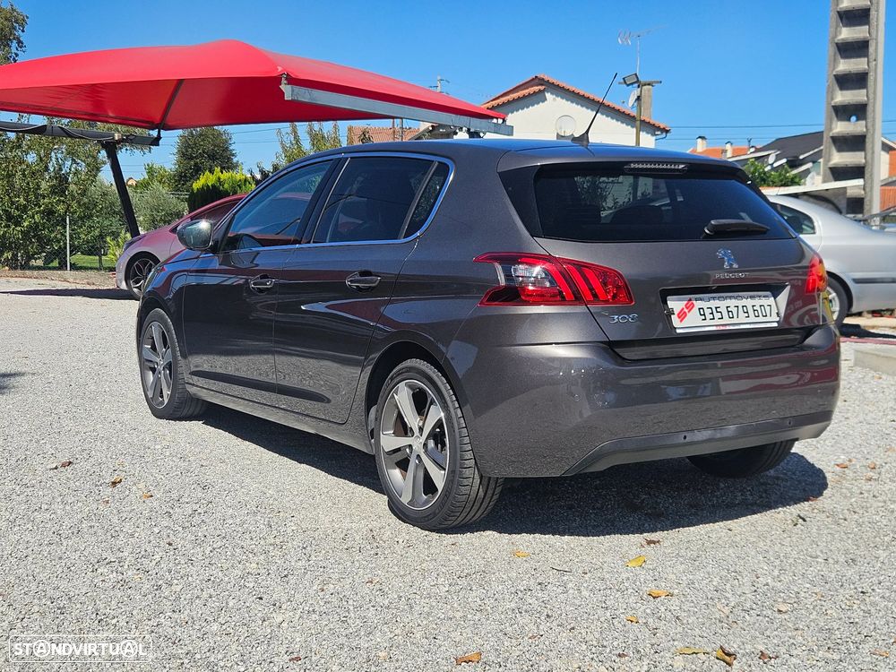 Peugeot 308 1.2 PureTech Allure Pack — fotografia 6