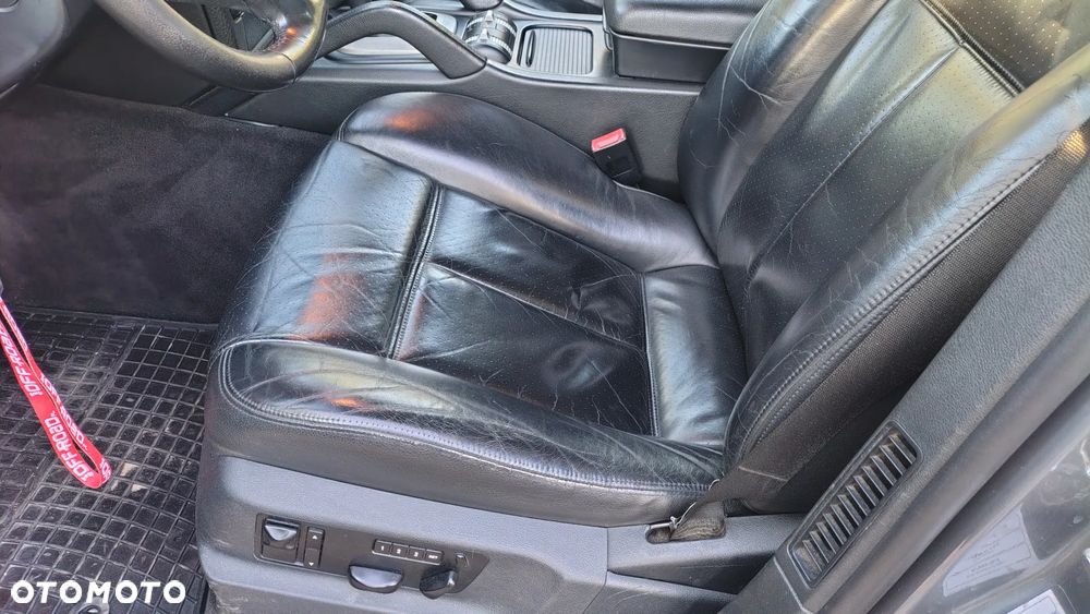 Porsche Cayenne Tiptronic S - 17