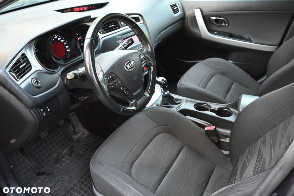 Kia Ceed 1.6 GDI L - 9