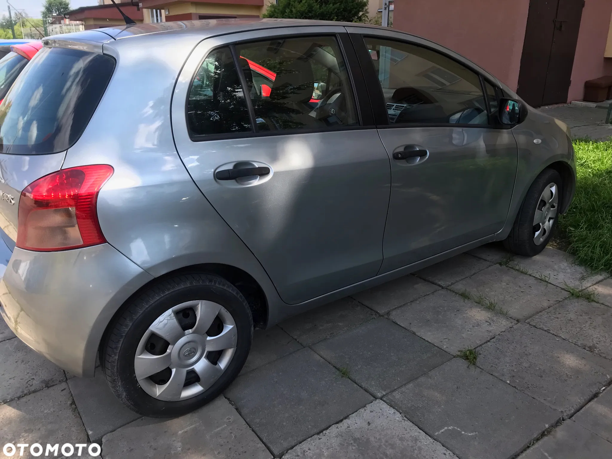 Toyota Yaris 1.3 Luna - 2