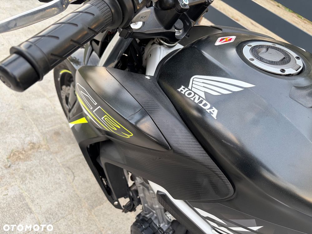 Honda CB - 15