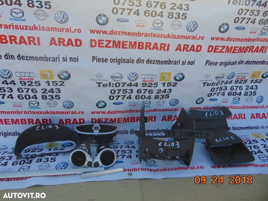 Torpedou Renault Clio 3 grile ventilatie dezmembrez Clio 3 motor 1.2 - 1