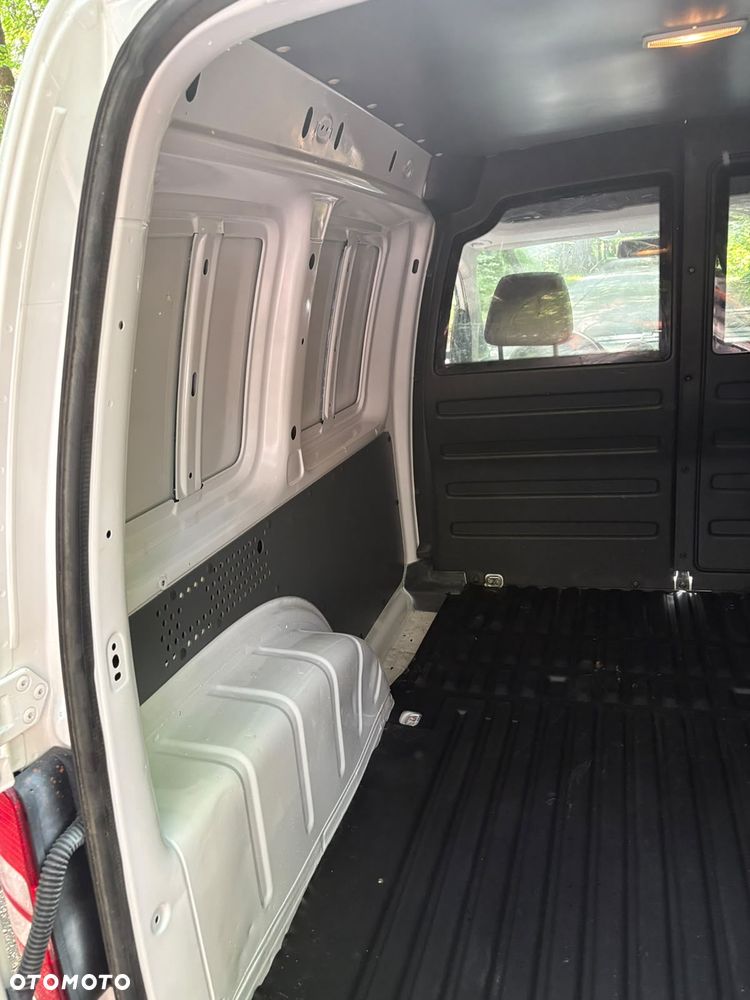 Volkswagen Caddy - 5