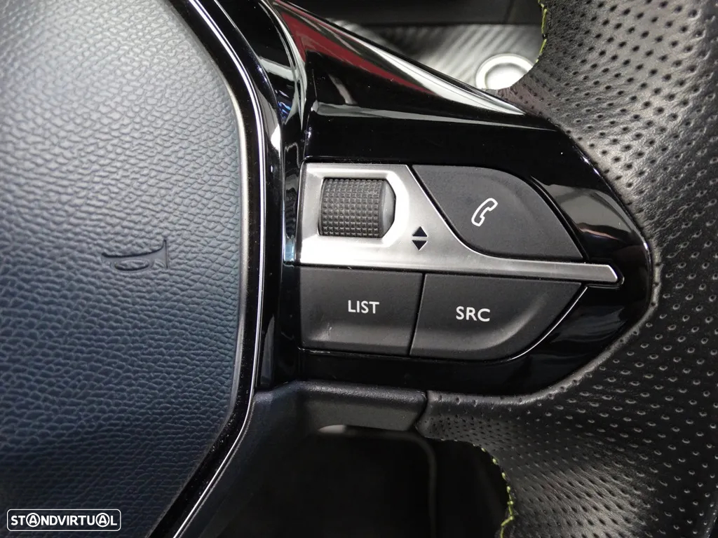 Peugeot 2008 1.2 PureTech Allure EAT8 - 16