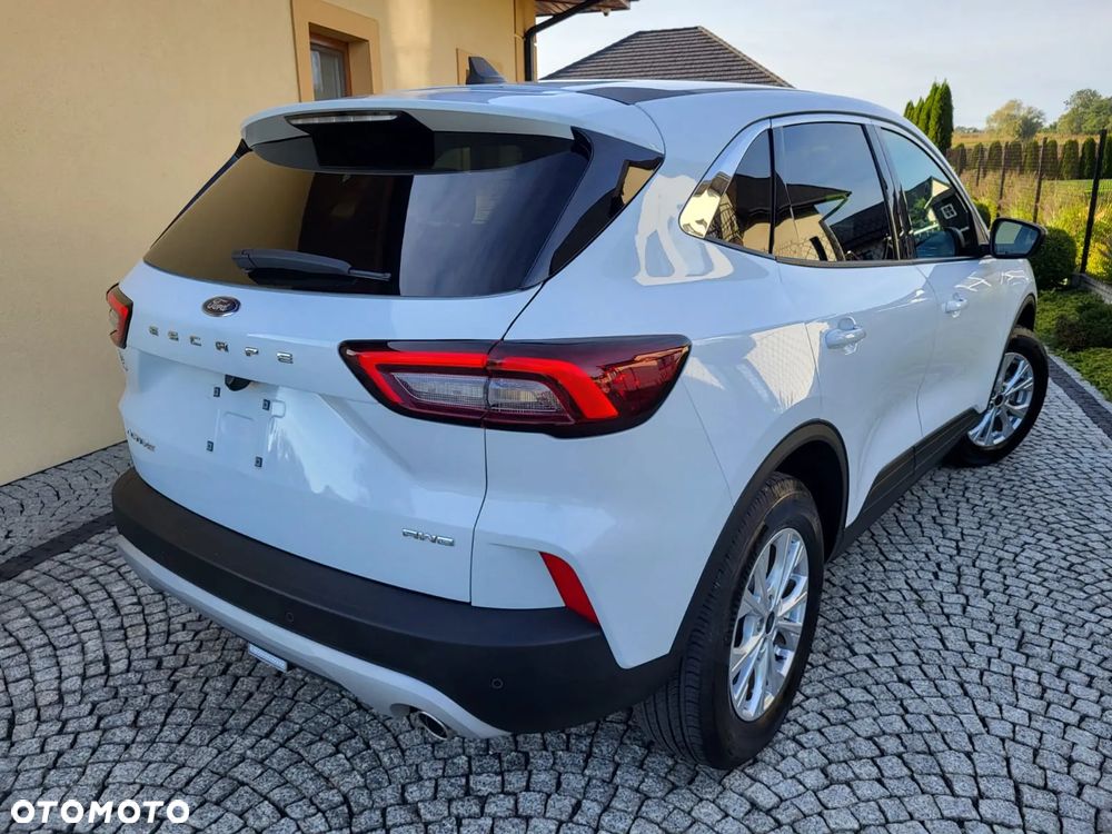 Ford Kuga - 9